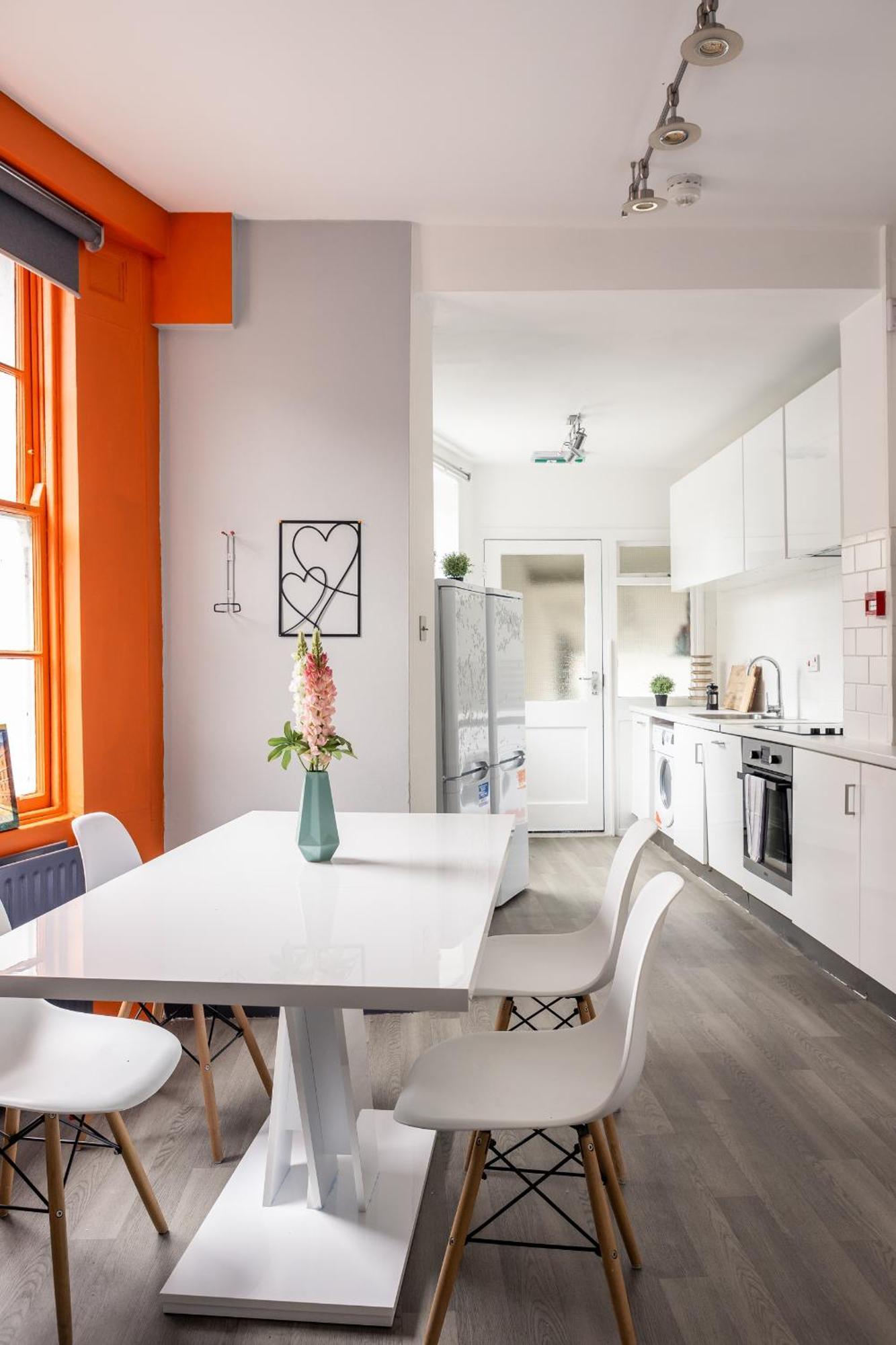 Spacious 6 Ensuite Bedroom House In Central Лондон Экстерьер фото