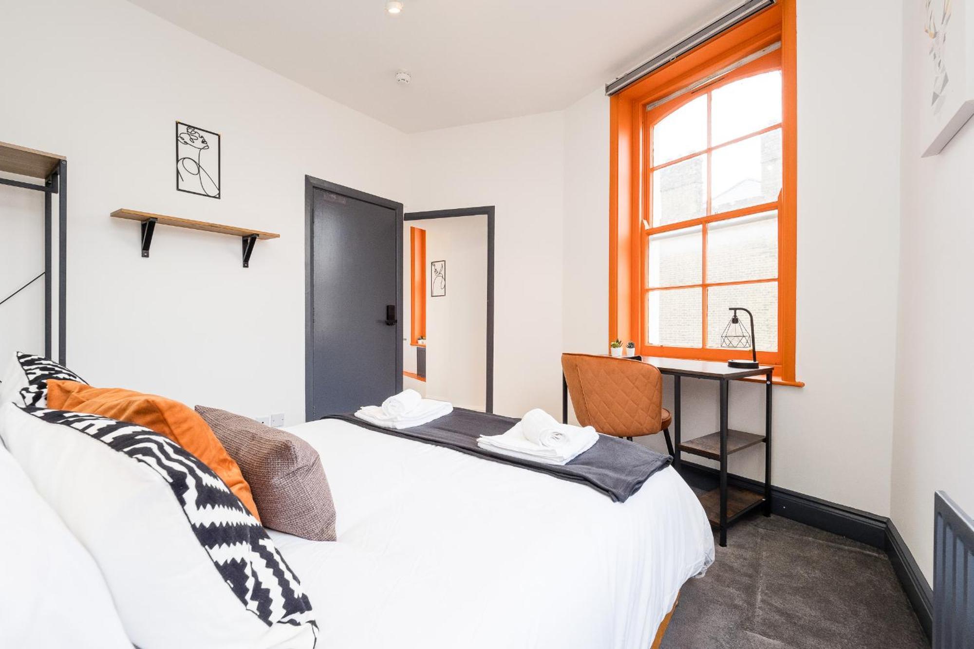 Spacious 6 Ensuite Bedroom House In Central Лондон Экстерьер фото