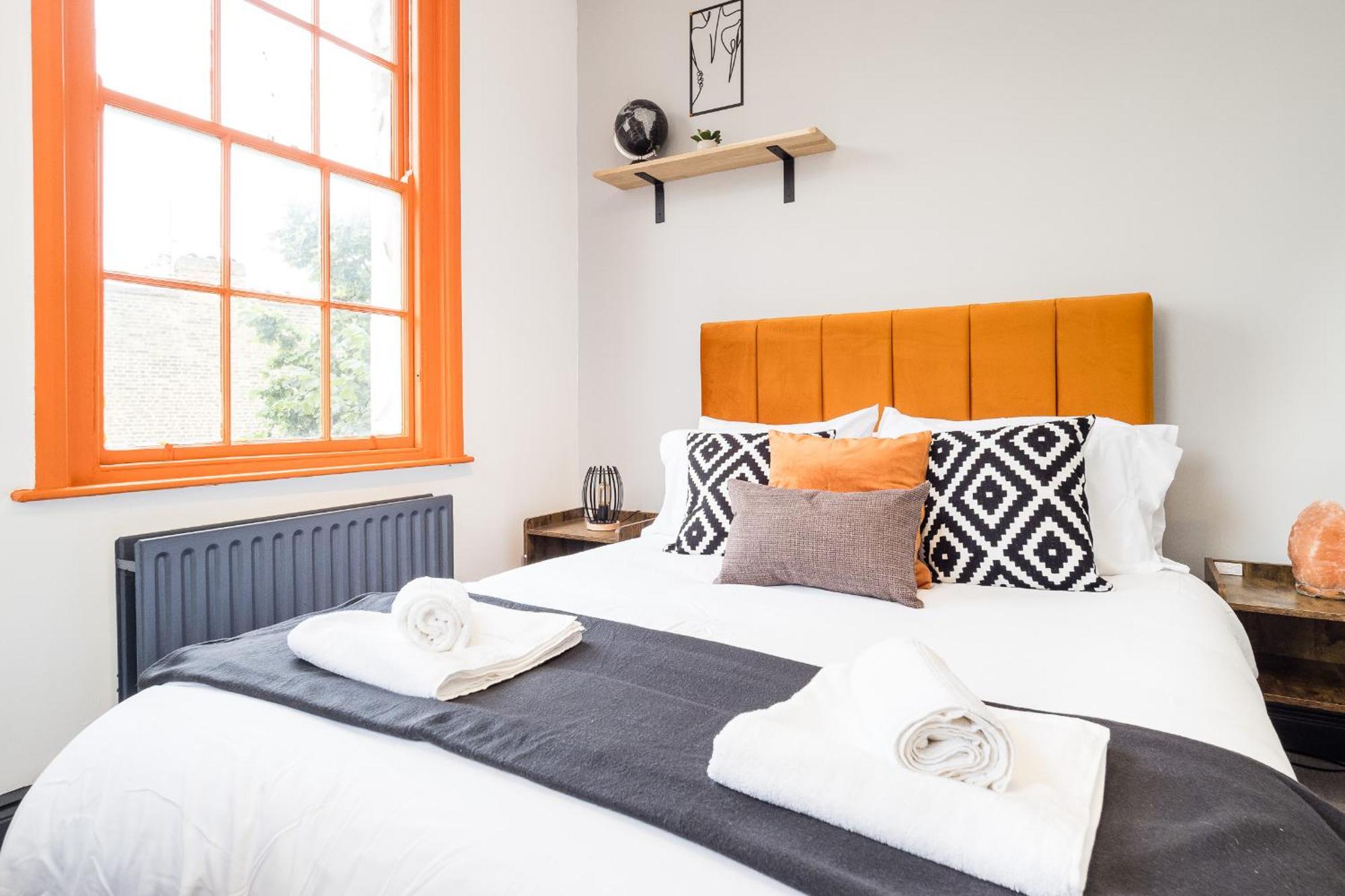 Spacious 6 Ensuite Bedroom House In Central Лондон Экстерьер фото
