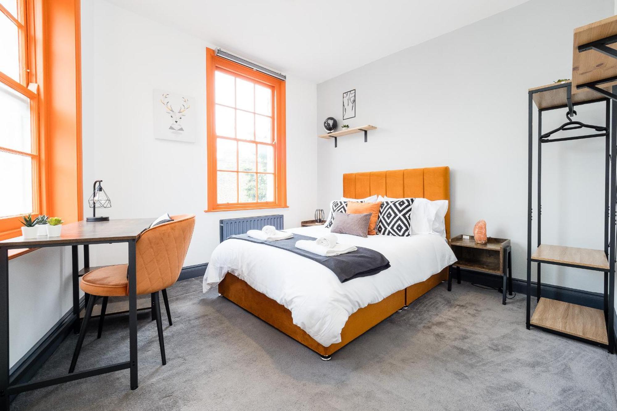 Spacious 6 Ensuite Bedroom House In Central Лондон Экстерьер фото