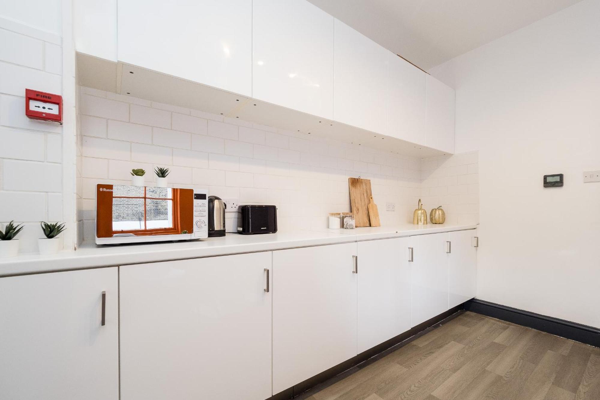Spacious 6 Ensuite Bedroom House In Central Лондон Экстерьер фото
